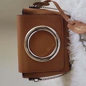 Persaman Leather Shoulder Bag